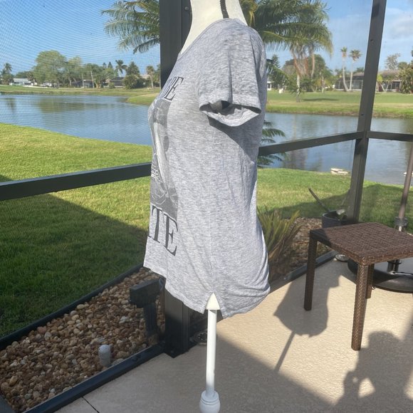 Disney "Don't Be Late" Gray T-shirt - Sz XS. C-HC - Picture 3 of 5